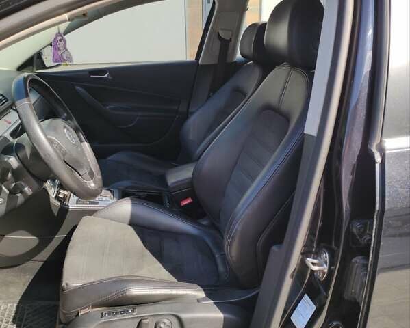 Чорний Фольксваген Пассат, об'ємом двигуна 3.2 л та пробігом 170 тис. км за 6900 $, фото 27 на Automoto.ua