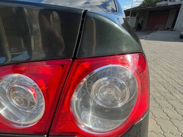 Черный Фольксваген Пассат, объемом двигателя 2 л и пробегом 20 тыс. км за 4800 $, фото 7 на Automoto.ua