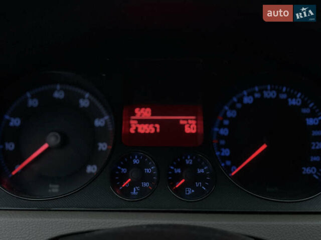 Черный Фольксваген Пассат, объемом двигателя 2 л и пробегом 270 тыс. км за 4600 $, фото 31 на Automoto.ua