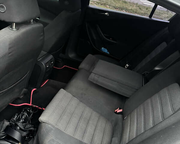 Черный Фольксваген Пассат, объемом двигателя 2 л и пробегом 370 тыс. км за 7000 $, фото 19 на Automoto.ua