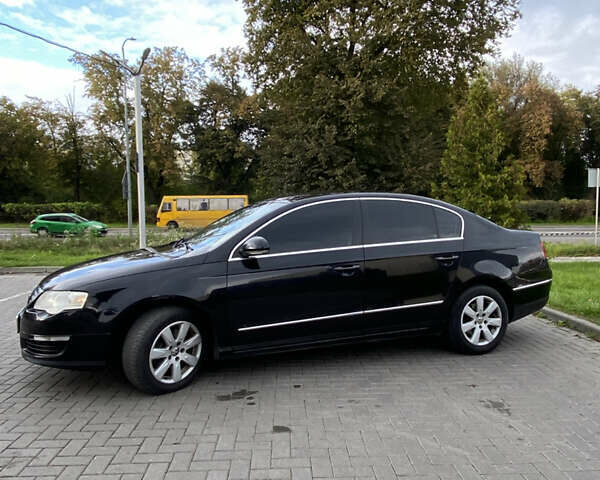 Черный Фольксваген Пассат, объемом двигателя 1.98 л и пробегом 251 тыс. км за 3999 $, фото 2 на Automoto.ua