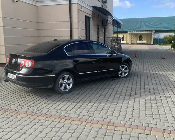 Фольксваген Пассат 2006 в Дунаевцах на Automoto.ua Черный Фольксваген Пассат, объемом двигателя 1.97 л и пробегом 267 тыс. км за 4800 $, фото 7 на Automoto.ua