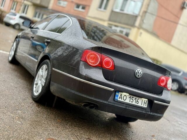 Чорний Фольксваген Пассат, об'ємом двигуна 2 л та пробігом 300 тис. км за 5700 $, фото 5 на Automoto.ua