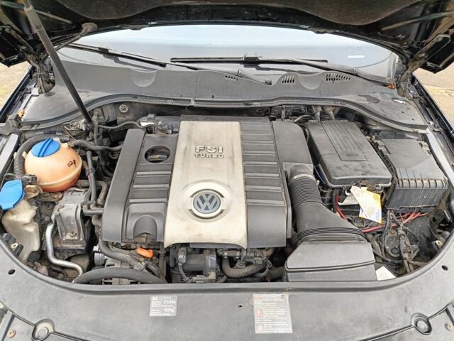 Черный Фольксваген Пассат, объемом двигателя 2 л и пробегом 266 тыс. км за 4950 $, фото 16 на Automoto.ua