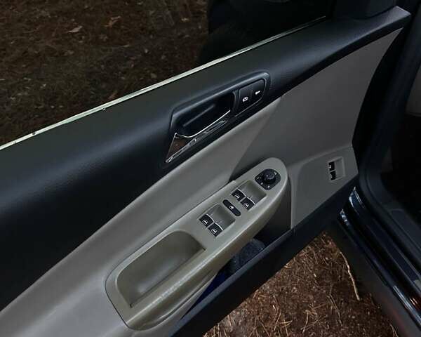 Чорний Фольксваген Пассат, об'ємом двигуна 1.98 л та пробігом 231 тис. км за 7200 $, фото 9 на Automoto.ua