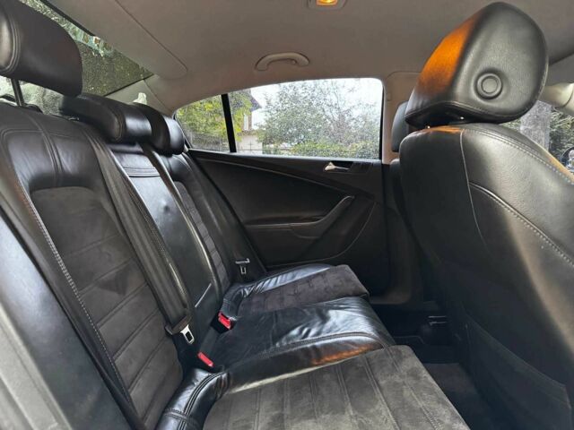 Чорний Фольксваген Пассат, об'ємом двигуна 2 л та пробігом 266 тис. км за 5290 $, фото 20 на Automoto.ua