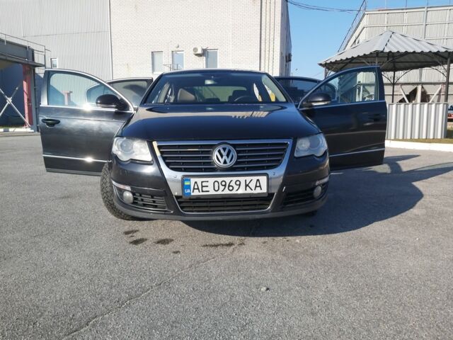 Черный Фольксваген Пассат, объемом двигателя 2 л и пробегом 230 тыс. км за 6500 $, фото 2 на Automoto.ua