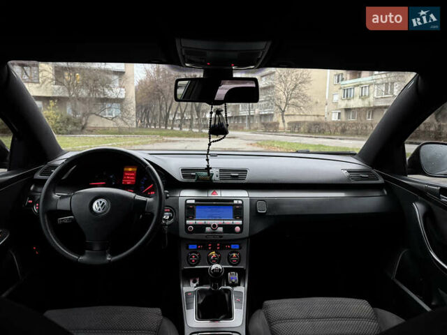 Черный Фольксваген Пассат, объемом двигателя 2 л и пробегом 370 тыс. км за 7000 $, фото 23 на Automoto.ua