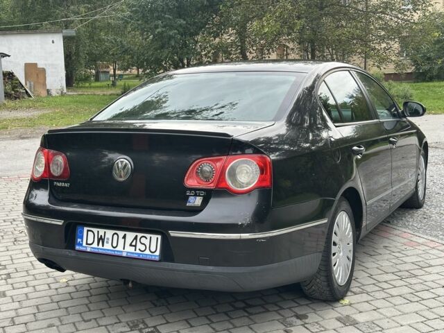Черный Фольксваген Пассат, объемом двигателя 2 л и пробегом 330 тыс. км за 2450 $, фото 9 на Automoto.ua