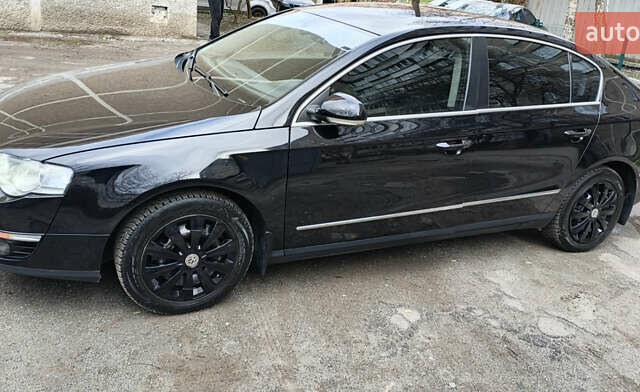 Чорний Фольксваген Пассат, об'ємом двигуна 1.9 л та пробігом 366 тис. км за 5850 $, фото 4 на Automoto.ua