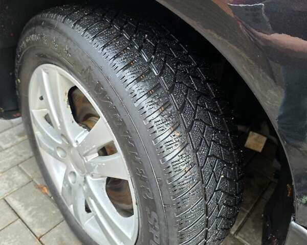 Фольксваген Пассат 2006 в Кривом Роге на Automoto.ua Черный Фольксваген Пассат, объемом двигателя 2 л и пробегом 300 тыс. км за 5999 $, фото 8 на Automoto.ua