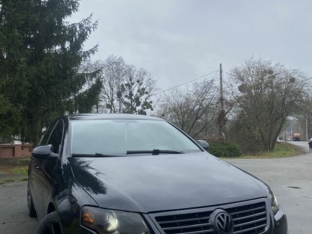 Черный Фольксваген Пассат, объемом двигателя 1.9 л и пробегом 370 тыс. км за 5199 $, фото 5 на Automoto.ua