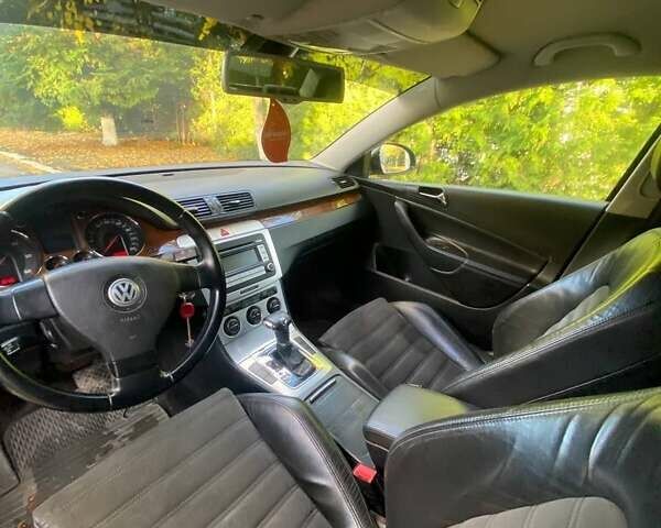 Черный Фольксваген Пассат, объемом двигателя 1.97 л и пробегом 256 тыс. км за 6500 $, фото 25 на Automoto.ua