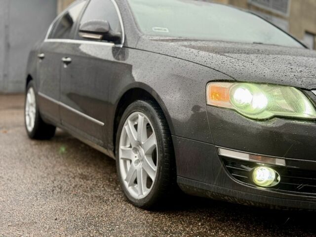 Чорний Фольксваген Пассат, об'ємом двигуна 2 л та пробігом 300 тис. км за 5700 $, фото 9 на Automoto.ua