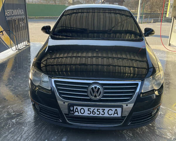 Черный Фольксваген Пассат, объемом двигателя 2 л и пробегом 240 тыс. км за 5200 $, фото 4 на Automoto.ua