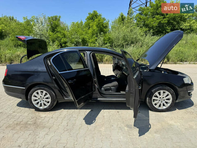 Чорний Фольксваген Пассат, об'ємом двигуна 2 л та пробігом 251 тис. км за 4899 $, фото 26 на Automoto.ua