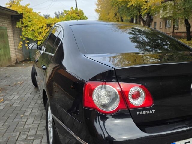 Фольксваген Пассат 2006 в Кривом Роге на Automoto.ua Черный Фольксваген Пассат, объемом двигателя 2 л и пробегом 300 тыс. км за 5999 $, фото 6 на Automoto.ua