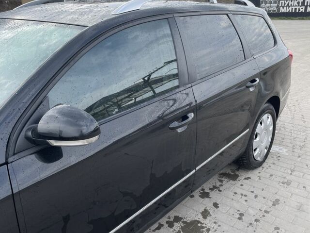 Черный Фольксваген Пассат, объемом двигателя 2 л и пробегом 400 тыс. км за 5300 $, фото 5 на Automoto.ua