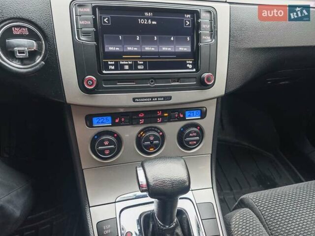 Чорний Фольксваген Пассат, об'ємом двигуна 2 л та пробігом 112 тис. км за 6950 $, фото 53 на Automoto.ua