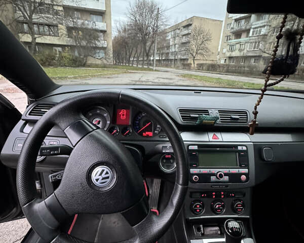 Черный Фольксваген Пассат, объемом двигателя 2 л и пробегом 370 тыс. км за 7000 $, фото 20 на Automoto.ua
