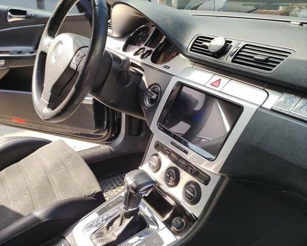 Чорний Фольксваген Пассат, об'ємом двигуна 3.2 л та пробігом 170 тис. км за 6900 $, фото 13 на Automoto.ua