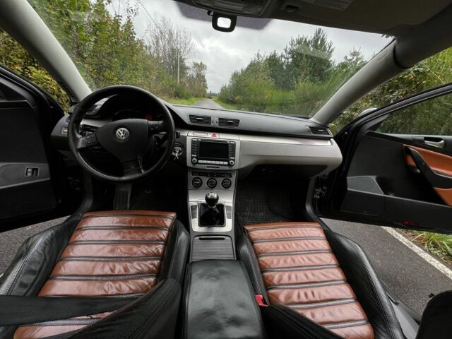 Черный Фольксваген Пассат, объемом двигателя 2 л и пробегом 300 тыс. км за 4600 $, фото 6 на Automoto.ua