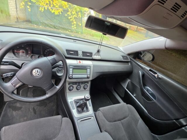 Фольксваген Пассат 2006 в Кривом Роге на Automoto.ua Черный Фольксваген Пассат, объемом двигателя 2 л и пробегом 300 тыс. км за 5999 $, фото 11 на Automoto.ua