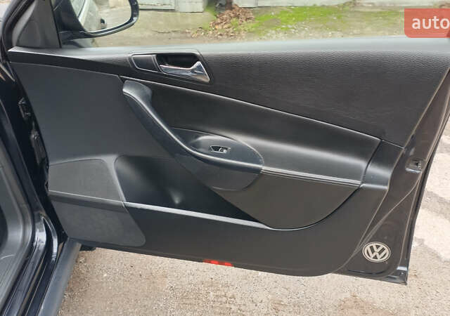 Чорний Фольксваген Пассат, об'ємом двигуна 1.9 л та пробігом 366 тис. км за 5850 $, фото 16 на Automoto.ua
