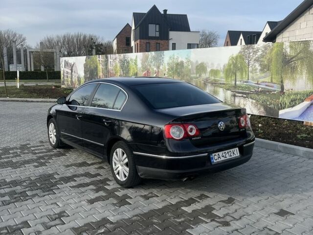 Черный Фольксваген Пассат, объемом двигателя 2 л и пробегом 287 тыс. км за 6499 $, фото 2 на Automoto.ua