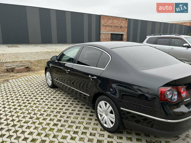 Черный Фольксваген Пассат, объемом двигателя 1.6 л и пробегом 340 тыс. км за 5700 $, фото 6 на Automoto.ua