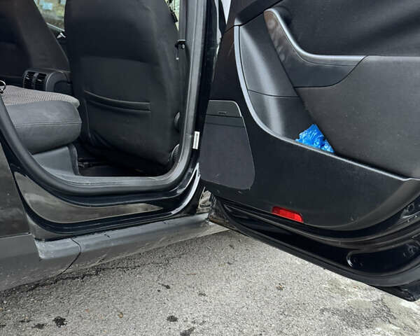 Черный Фольксваген Пассат, объемом двигателя 2 л и пробегом 370 тыс. км за 7000 $, фото 12 на Automoto.ua