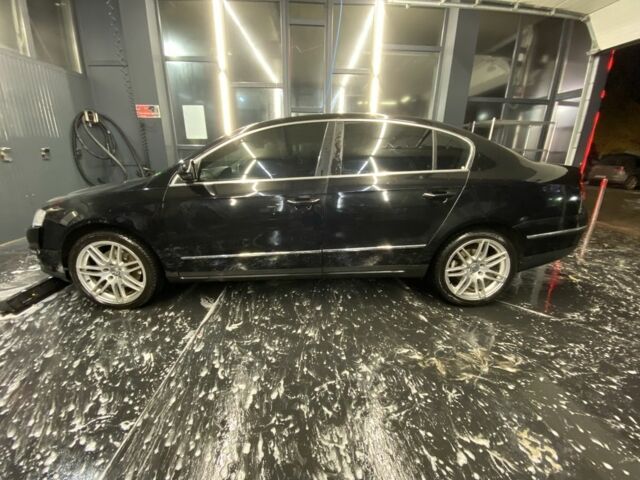 Черный Фольксваген Пассат, объемом двигателя 2 л и пробегом 215 тыс. км за 4550 $, фото 2 на Automoto.ua