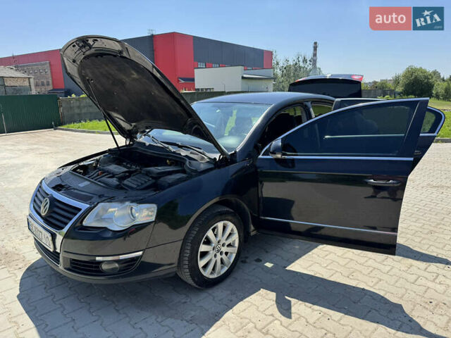 Чорний Фольксваген Пассат, об'ємом двигуна 2 л та пробігом 251 тис. км за 4899 $, фото 21 на Automoto.ua