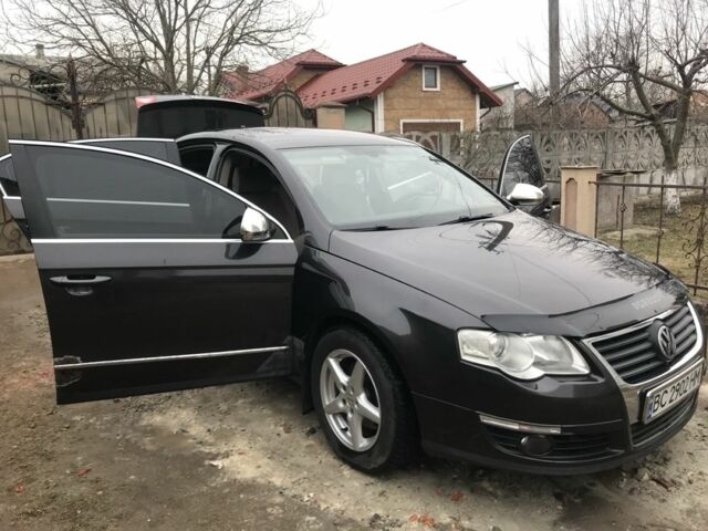 Черный Фольксваген Пассат, объемом двигателя 2 л и пробегом 330 тыс. км за 5200 $, фото 7 на Automoto.ua