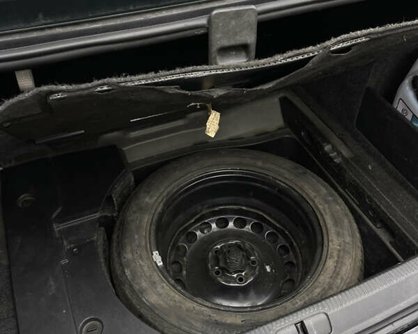 Черный Фольксваген Пассат, объемом двигателя 1.97 л и пробегом 346 тыс. км за 5950 $, фото 10 на Automoto.ua