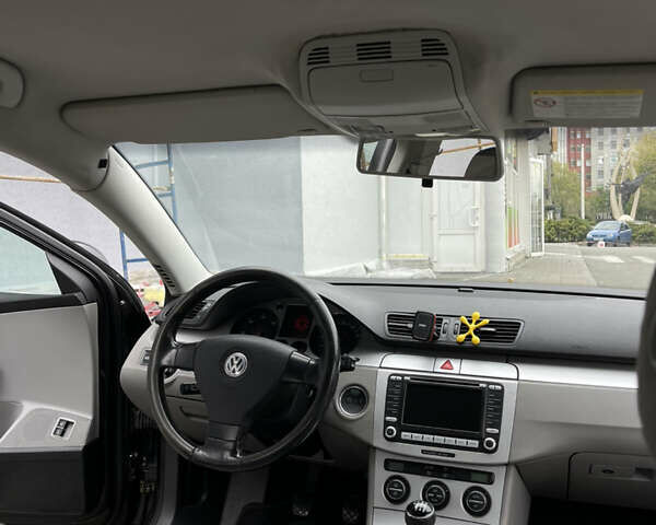 Фольксваген Пассат 2007 в Киеве на Automoto.ua Черный Фольксваген Пассат, объемом двигателя 1.97 л и пробегом 345 тыс. км за 6300 $, фото 9 на Automoto.ua