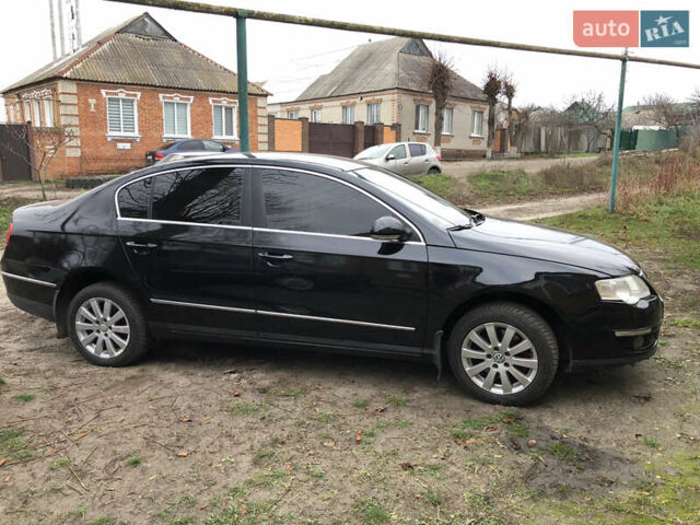 Черный Фольксваген Пассат, объемом двигателя 1.8 л и пробегом 300 тыс. км за 4500 $, фото 5 на Automoto.ua