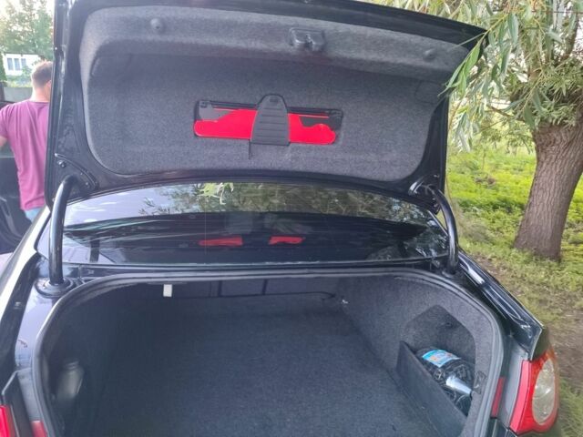 Черный Фольксваген Пассат, объемом двигателя 2 л и пробегом 260 тыс. км за 5300 $, фото 14 на Automoto.ua