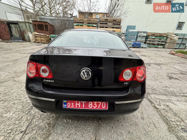Чорний Фольксваген Пассат, об'ємом двигуна 1.6 л та пробігом 208 тис. км за 6490 $, фото 19 на Automoto.ua