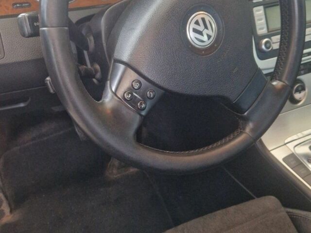 Чорний Фольксваген Пассат, об'ємом двигуна 2 л та пробігом 269 тис. км за 6500 $, фото 11 на Automoto.ua