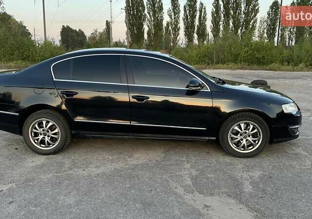 Фольксваген Пассат 2007 в Ахтырке на Automoto.ua Черный Фольксваген Пассат, объемом двигателя 1.97 л и пробегом 254 тыс. км за 6300 $, фото 14 на Automoto.ua