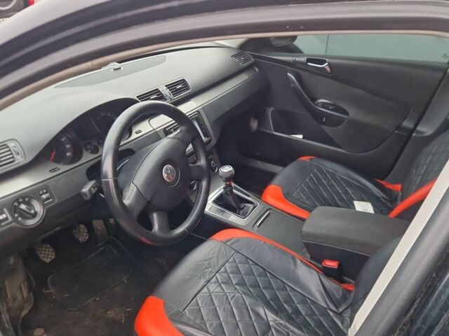 Чорний Фольксваген Пассат, об'ємом двигуна 2 л та пробігом 244 тис. км за 4400 $, фото 3 на Automoto.ua