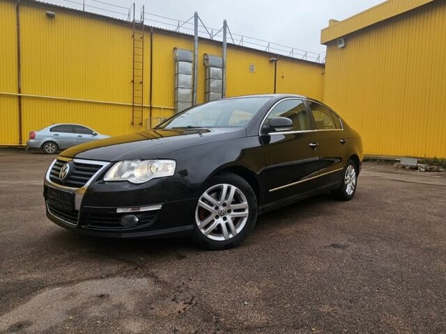 Черный Фольксваген Пассат, объемом двигателя 2 л и пробегом 340 тыс. км за 2857 $, фото 1 на Automoto.ua