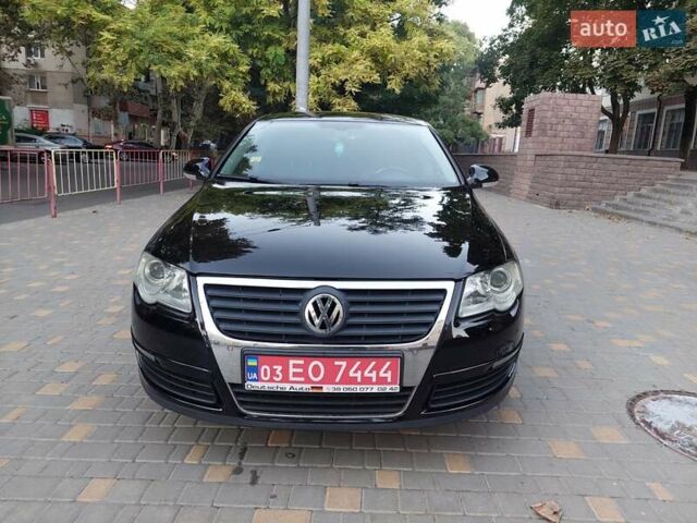 Черный Фольксваген Пассат, объемом двигателя 0 л и пробегом 186 тыс. км за 7777 $, фото 3 на Automoto.ua