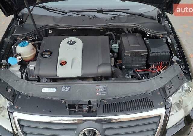 Черный Фольксваген Пассат, объемом двигателя 0 л и пробегом 186 тыс. км за 7777 $, фото 61 на Automoto.ua