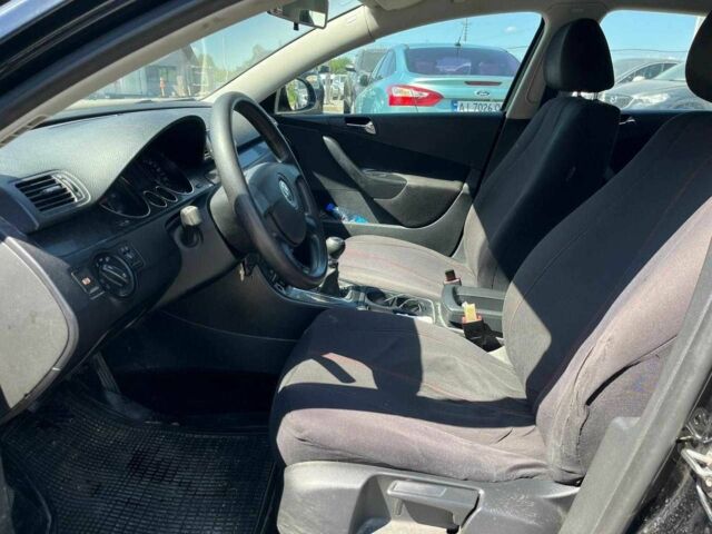 Чорний Фольксваген Пассат, об'ємом двигуна 2 л та пробігом 164 тис. км за 5790 $, фото 12 на Automoto.ua