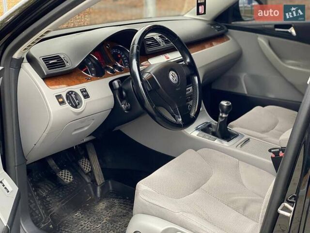 Чорний Фольксваген Пассат, об'ємом двигуна 1.98 л та пробігом 151 тис. км за 7800 $, фото 8 на Automoto.ua