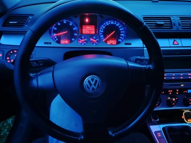 Черный Фольксваген Пассат, объемом двигателя 2 л и пробегом 260 тыс. км за 5300 $, фото 13 на Automoto.ua