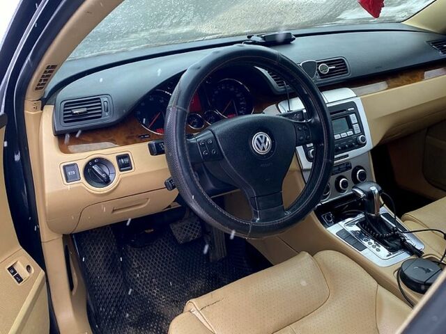 Чорний Фольксваген Пассат, об'ємом двигуна 2 л та пробігом 300 тис. км за 5800 $, фото 8 на Automoto.ua