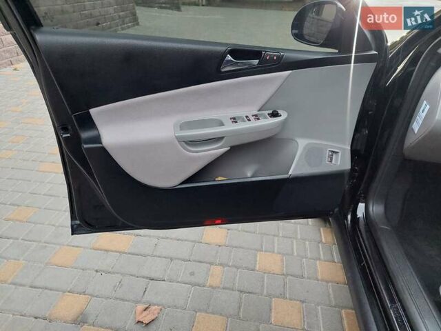 Черный Фольксваген Пассат, объемом двигателя 0 л и пробегом 186 тыс. км за 7777 $, фото 33 на Automoto.ua